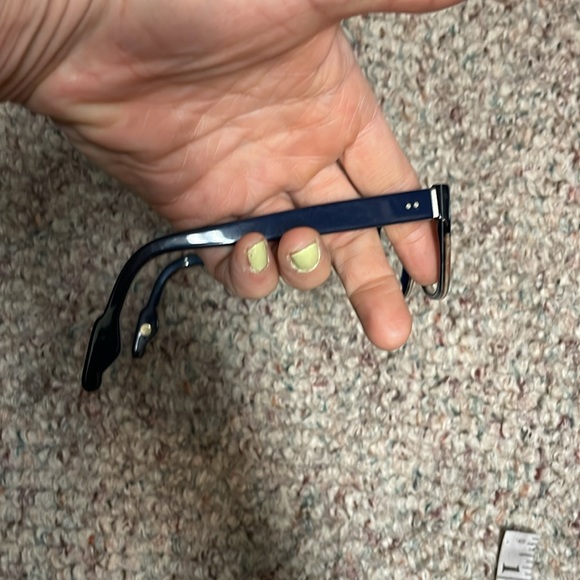 Vinyl factory frames - Picture 10 of 10